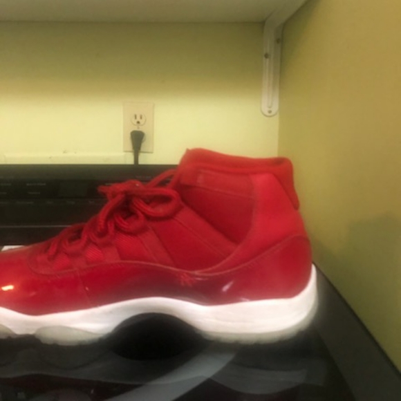 Win Like '96 Jordan's, Red, Size 11 with box - Picture 12 of 14